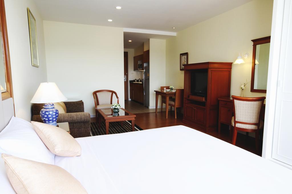 Kameo Grand Hotel & Serviced Apartment, Rayong Bagian luar foto