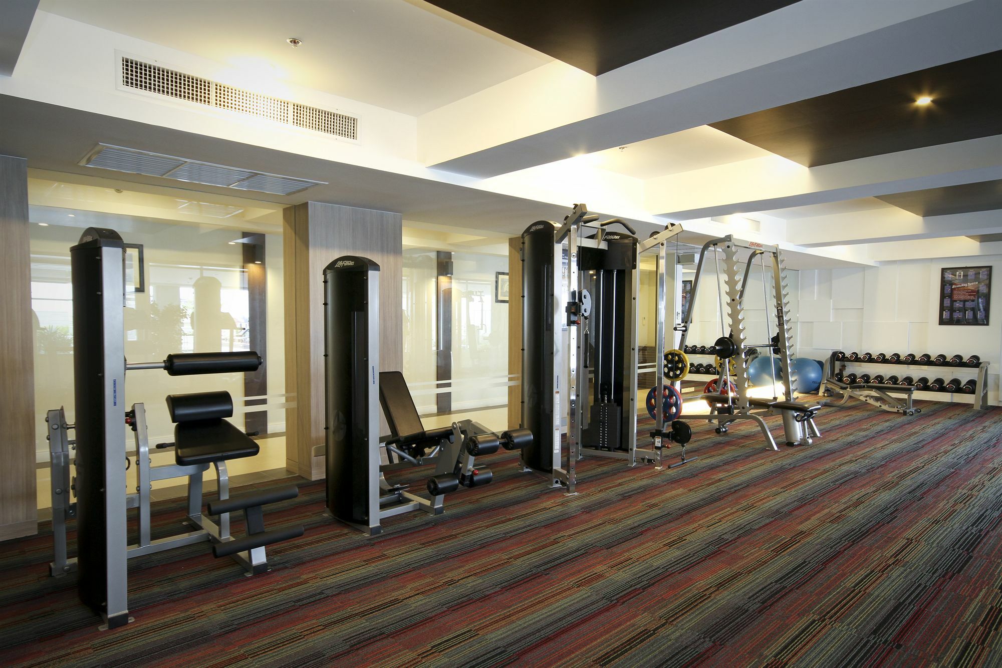 Kameo Grand Hotel & Serviced Apartment, Rayong Bagian luar foto